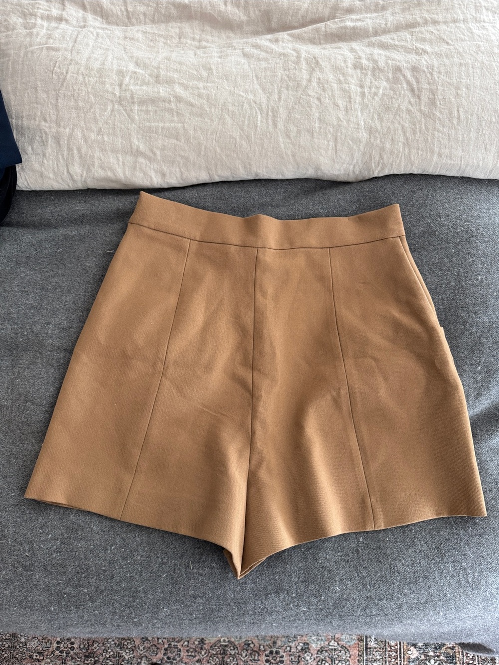 Zara high waisted tailored shorts - Picture 2 of 4
